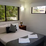 Burleigh On The Beach
